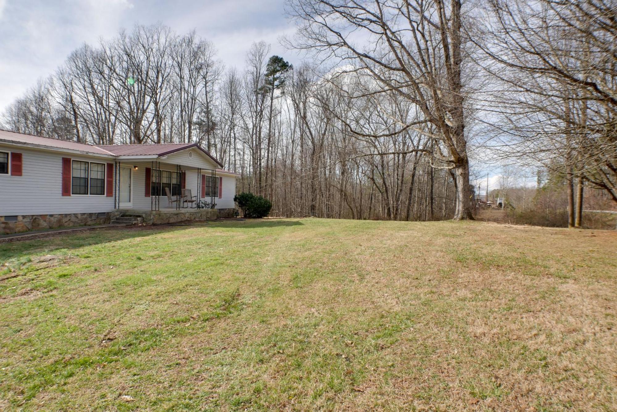 Dog-Friendly Georgia Home With Grill And Fishing Pond! Rising Fawn Exterior photo